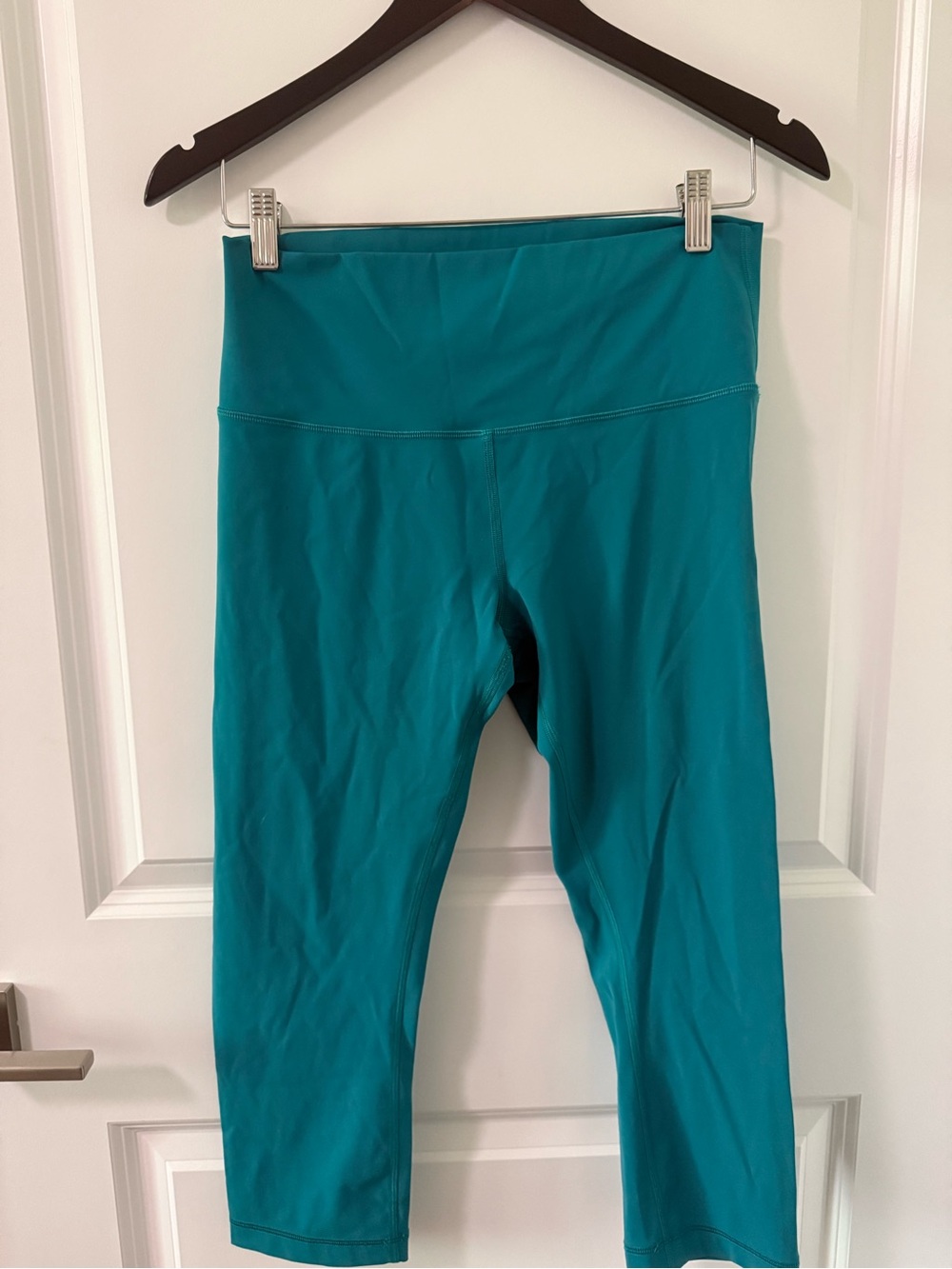 lululemon athletica Teal Capri Leggings Size 10